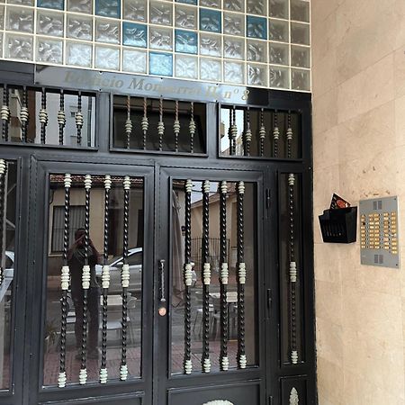 Apartment 1 Minute Walking From Playa Del Cura تورّيفيِخا المظهر الخارجي الصورة
