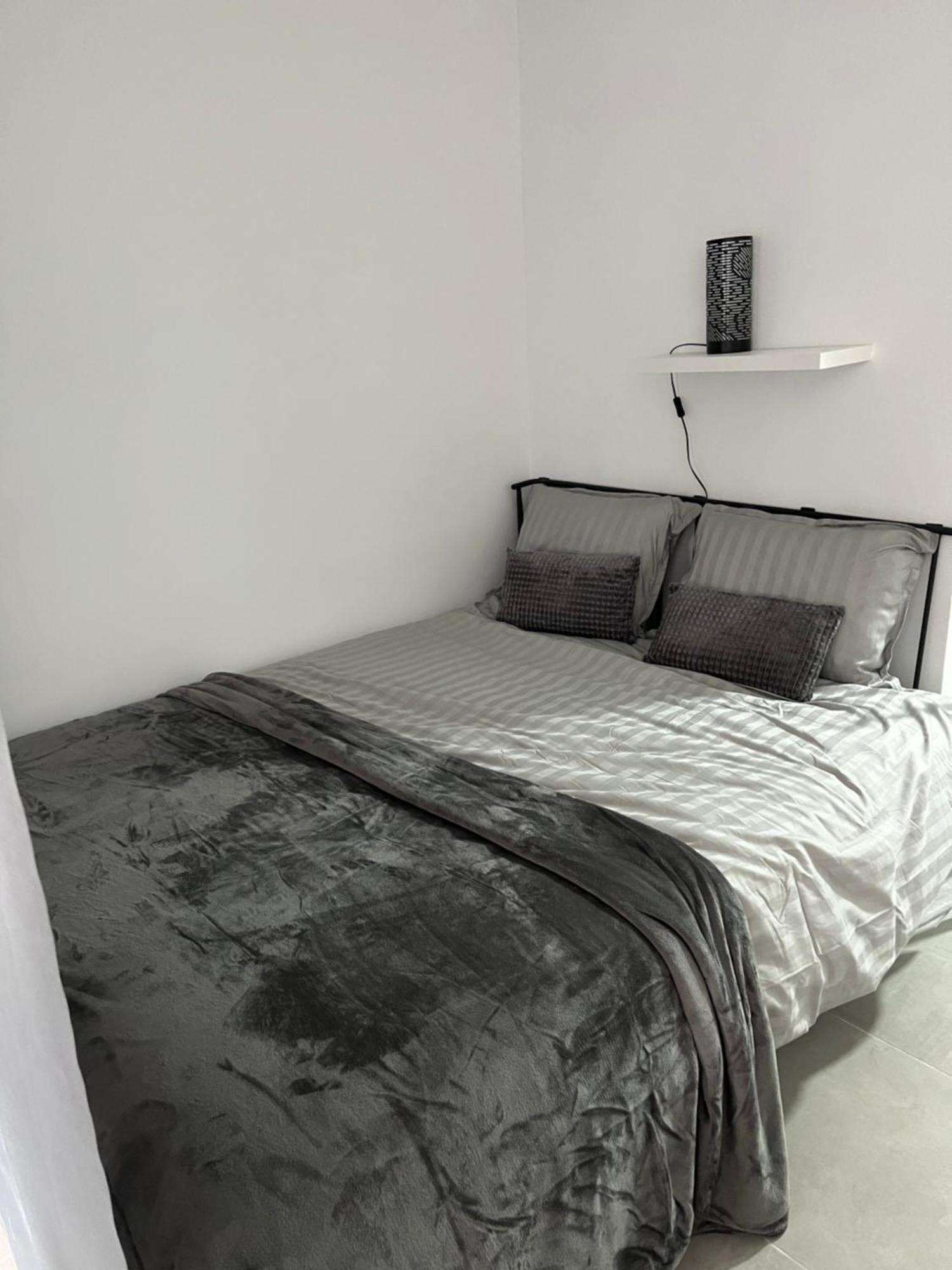 Apartment 1 Minute Walking From Playa Del Cura تورّيفيِخا المظهر الخارجي الصورة